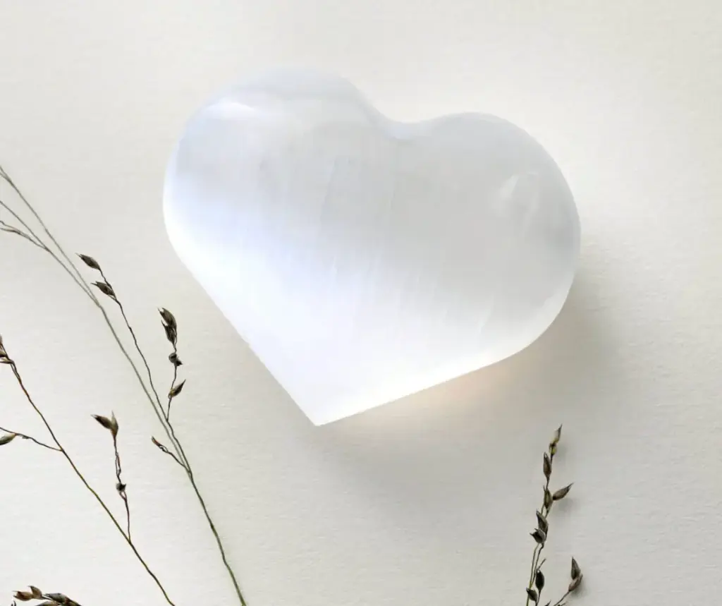 Coeur en sélénite